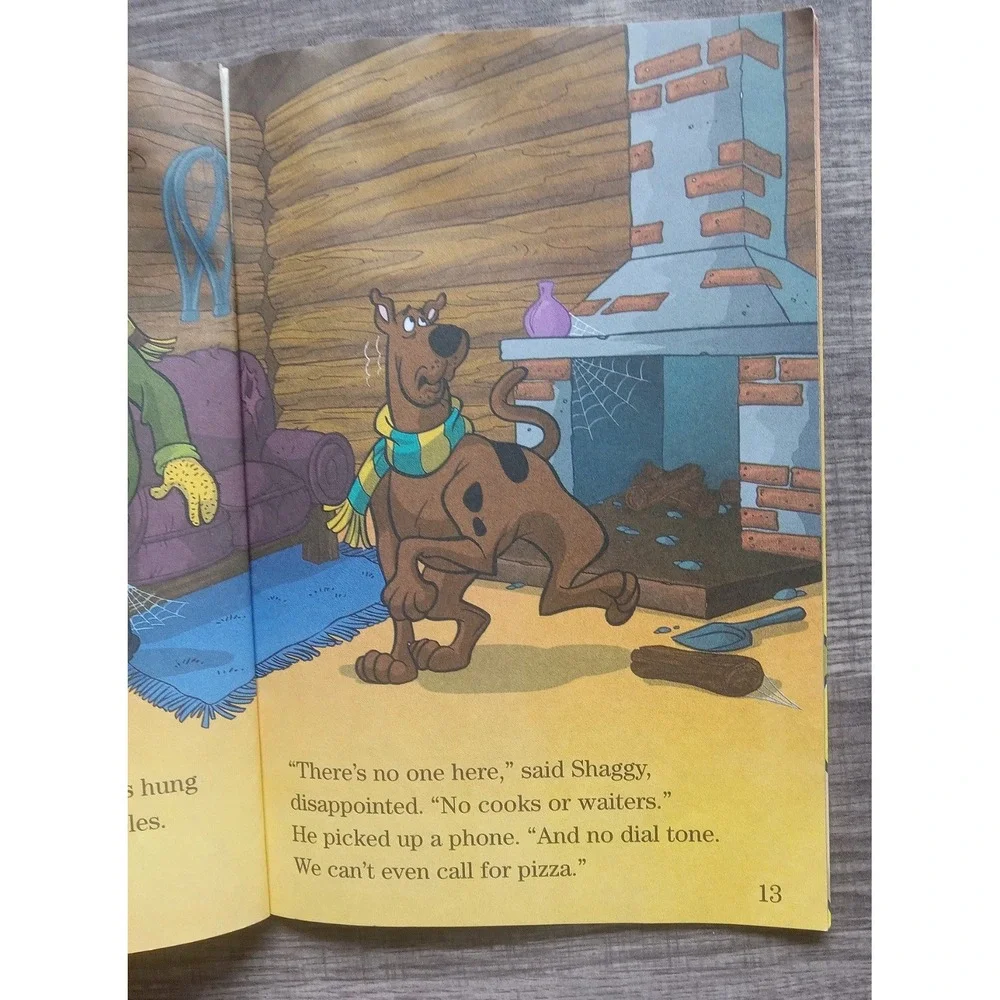 Scooby-Doo Reader #09:‎ The Haunted Ski Lodge (Level 2) by Gail Herman: Used